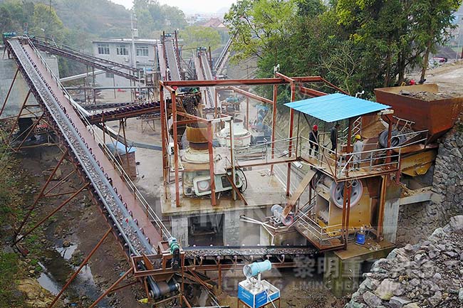 福建福鼎河卵石制砂現(xiàn)場(chǎng)